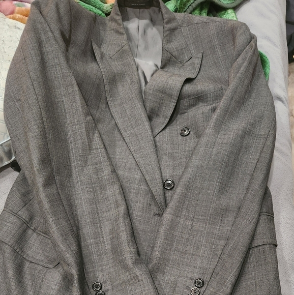 Hugo Boss 2 piece suit size 37 Reg - Picture 1 of 6
